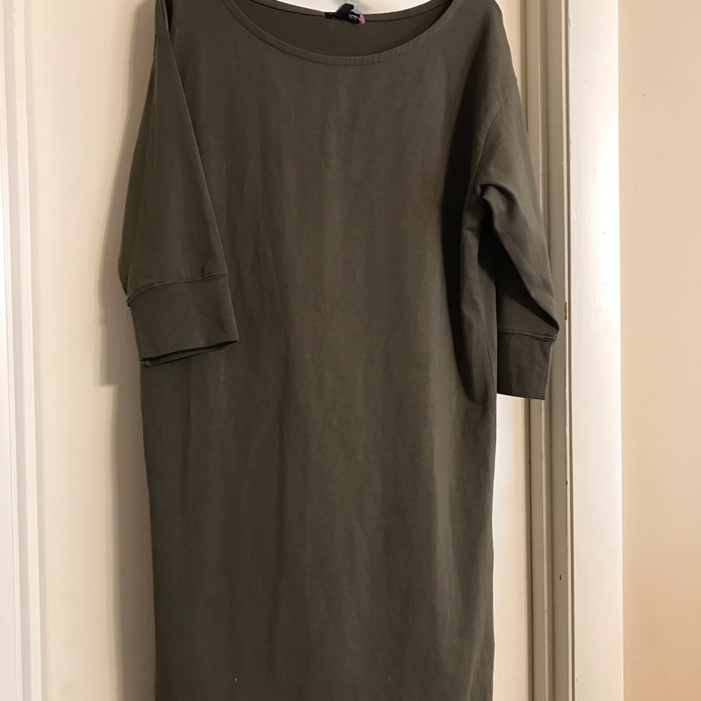 Stretch, quarter sleeve T-shirt Dress